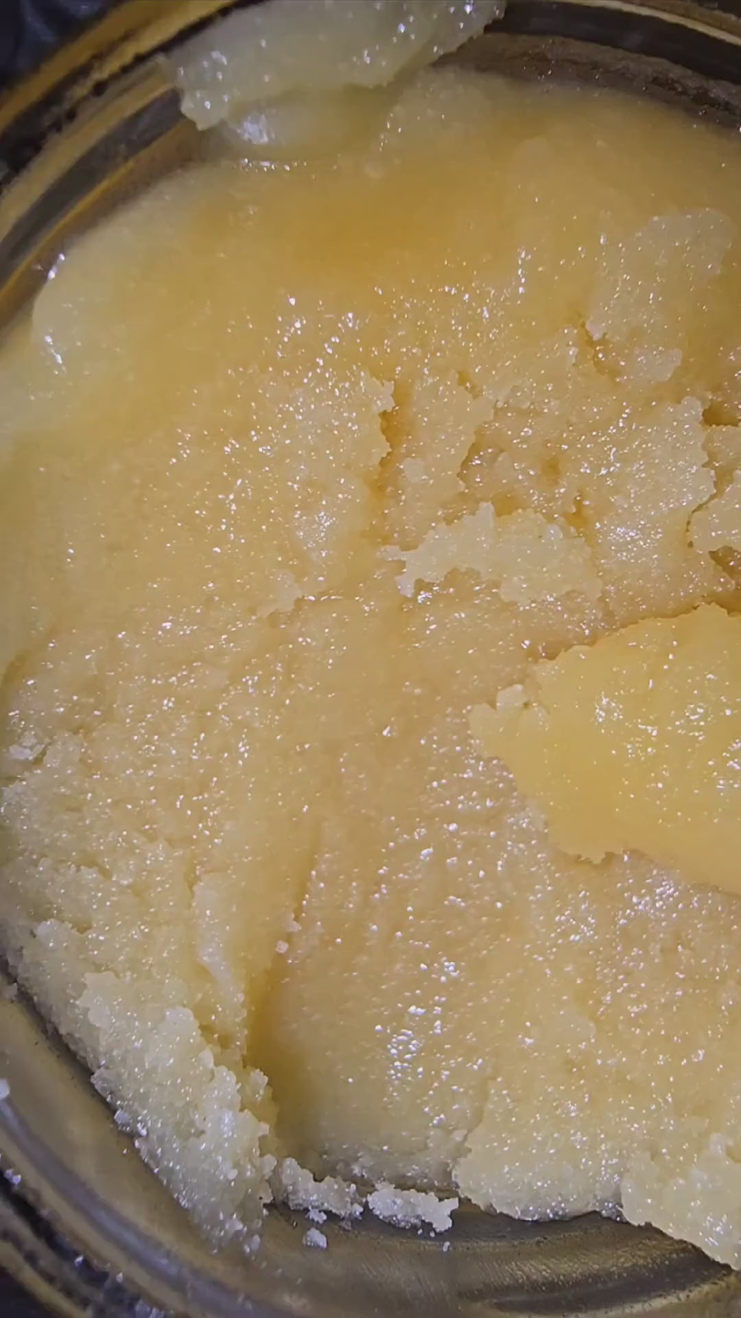 Load video: Live Resin | Badder | 2g Jars
